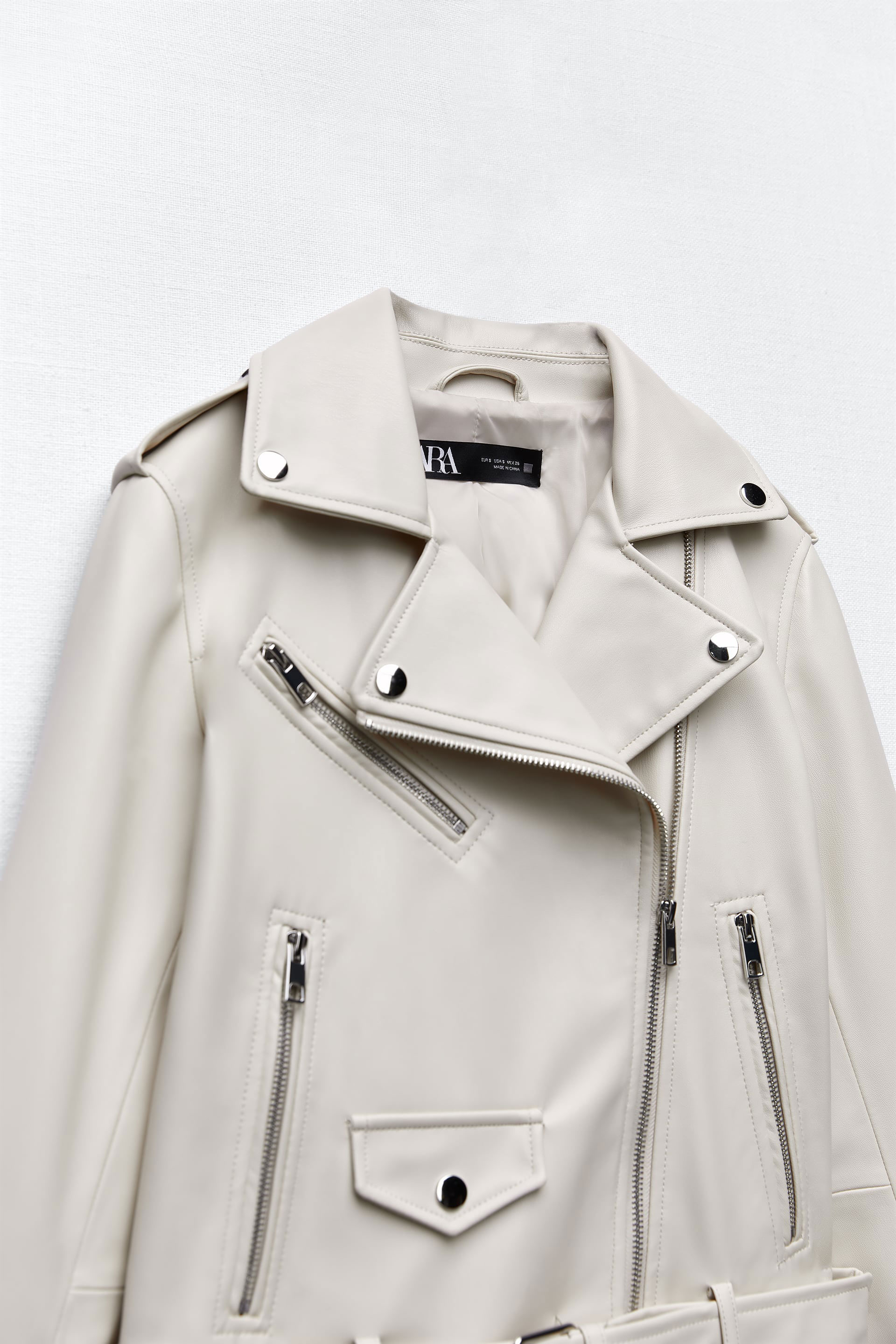 Sofistike bir şıklık arıyorsanız, bakmanız gereken yer Zara! 7 Eylül 2022 fiyat listesi...