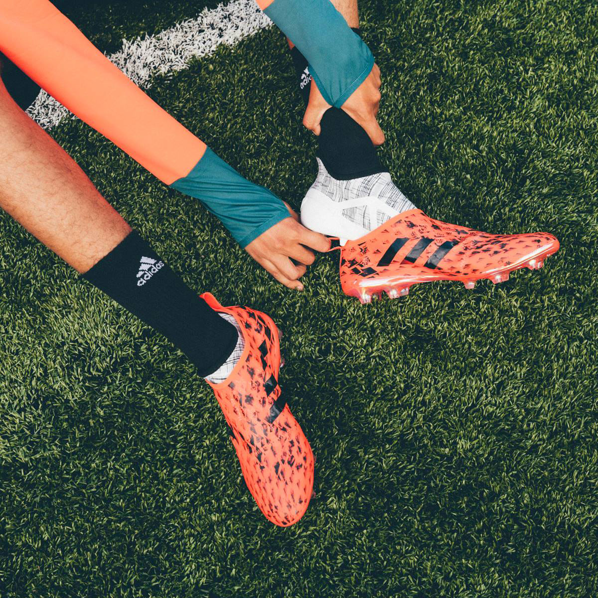 Nefesinizi tutun! Koşmaya hazırsanız, ayakkabılar Adidas’tan! Adidas 8 Eylül 2022 fiyat listesi..