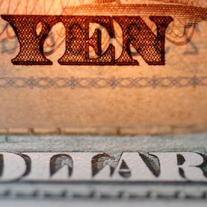 Japon Yeni, bir senede dolar karşısında yüzde 20 değer kaybetti!