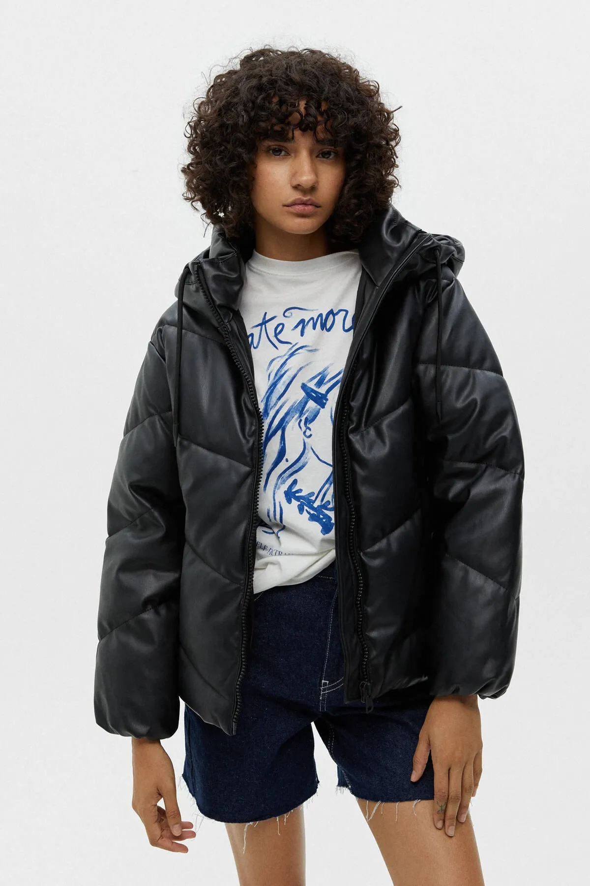 Ceketten hırkaya her şey indirimde! Pull & Bear indirimleri başladı! 31 Ocak 2023 Fiyat Listesi