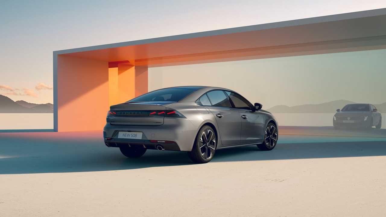 Peugeot 508 makyajlandı! İşte yeni görüntüsü...
