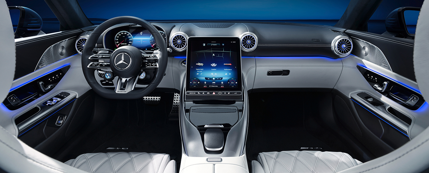 İşte karşınızda 8 milyon 534 bin TL den başlayan fiyatlarıyla Mercedes-AMG SL Roadster... 25 Mart 2023 fiyat listesi