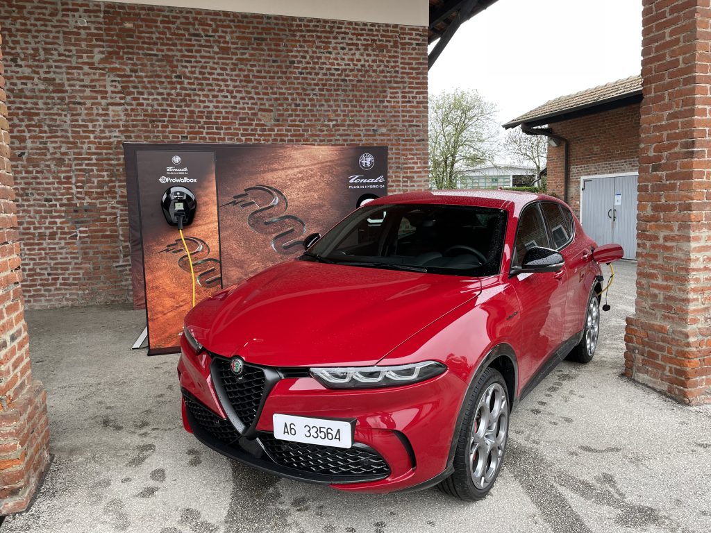 Alfa Romeo Tonale Plug-In Hybrid Q4, Türkiye’de satışa çıktı! Peki fiyatı ne kadar, kaç TL?