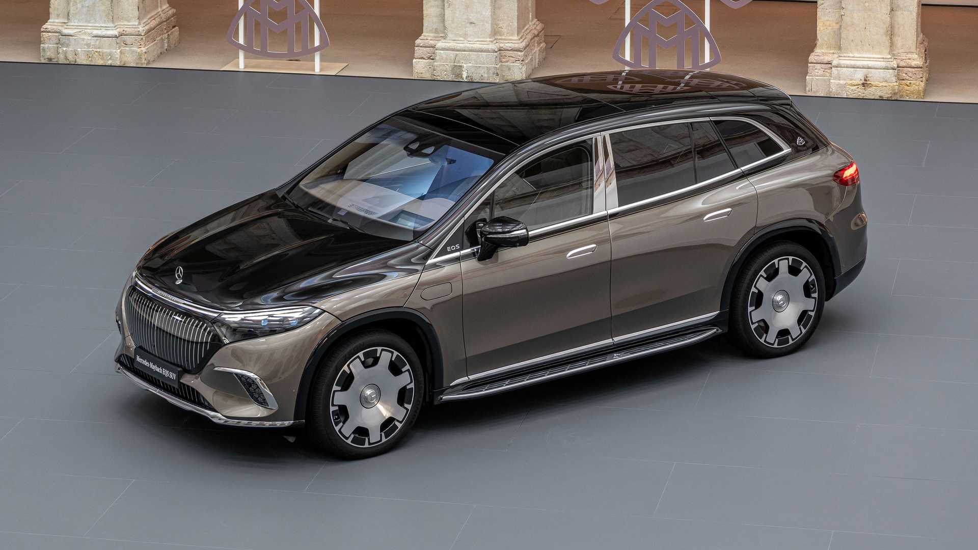 Her detayıyla lüksün elektrikli hali; Mercedes-Benz Maybach EQS SUV