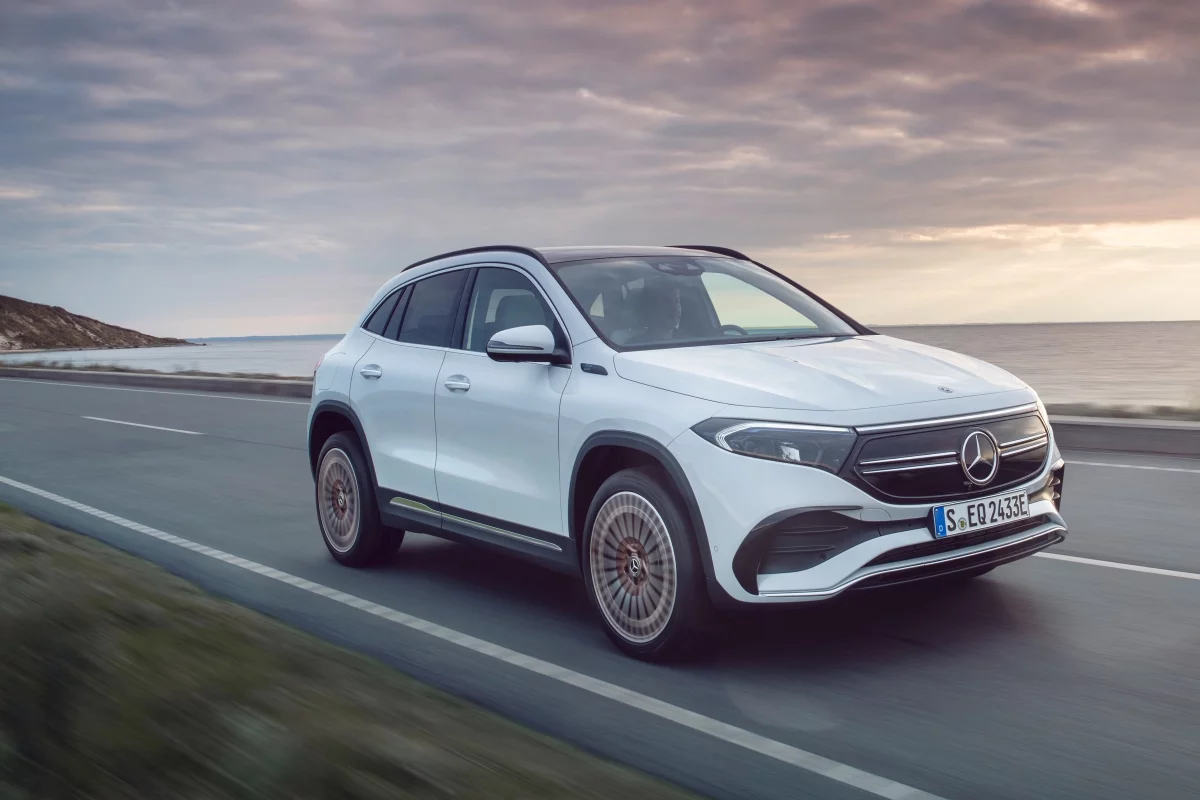 Mercedes in elektrikli SUV u EQA YA Togg etkisi! Fiyatında indirime gidildi!