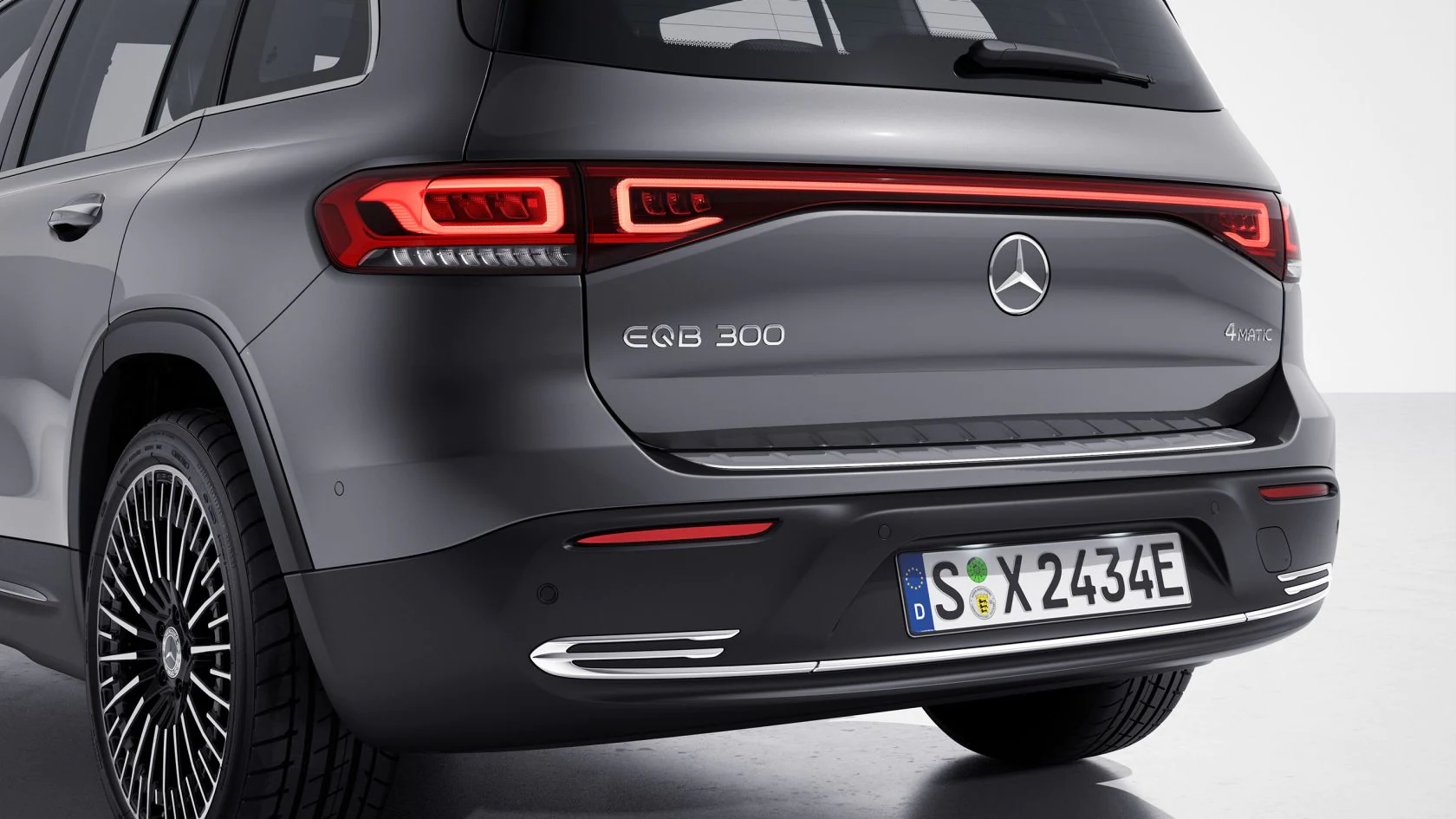 Mercedes in elektrikli SUV modeli EQB ye 141 bin 162 TL lik TOGG indirimi! Mercedes EQB de fiyatlar düştü!