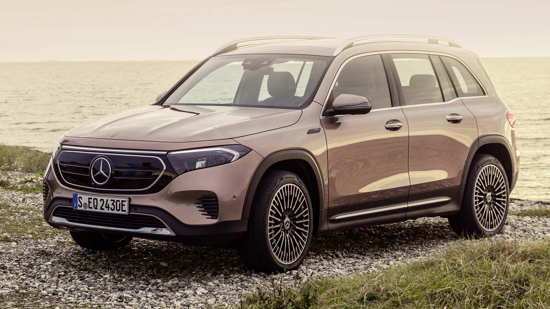 Mercedes in elektrikli SUV modeli EQB ye 141 bin 162 TL lik TOGG indirimi! Mercedes EQB de fiyatlar düştü!