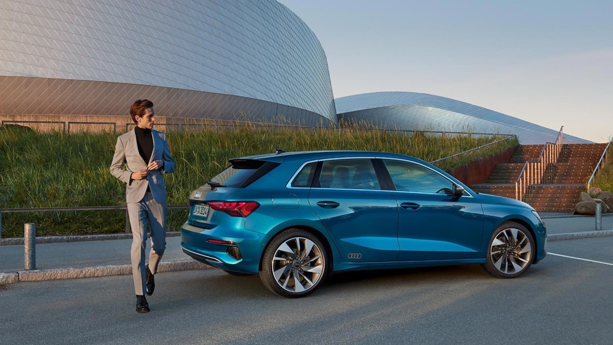 2023 Audi A3 Sportback iç çektiriyor! Yok böyle bir fiyat