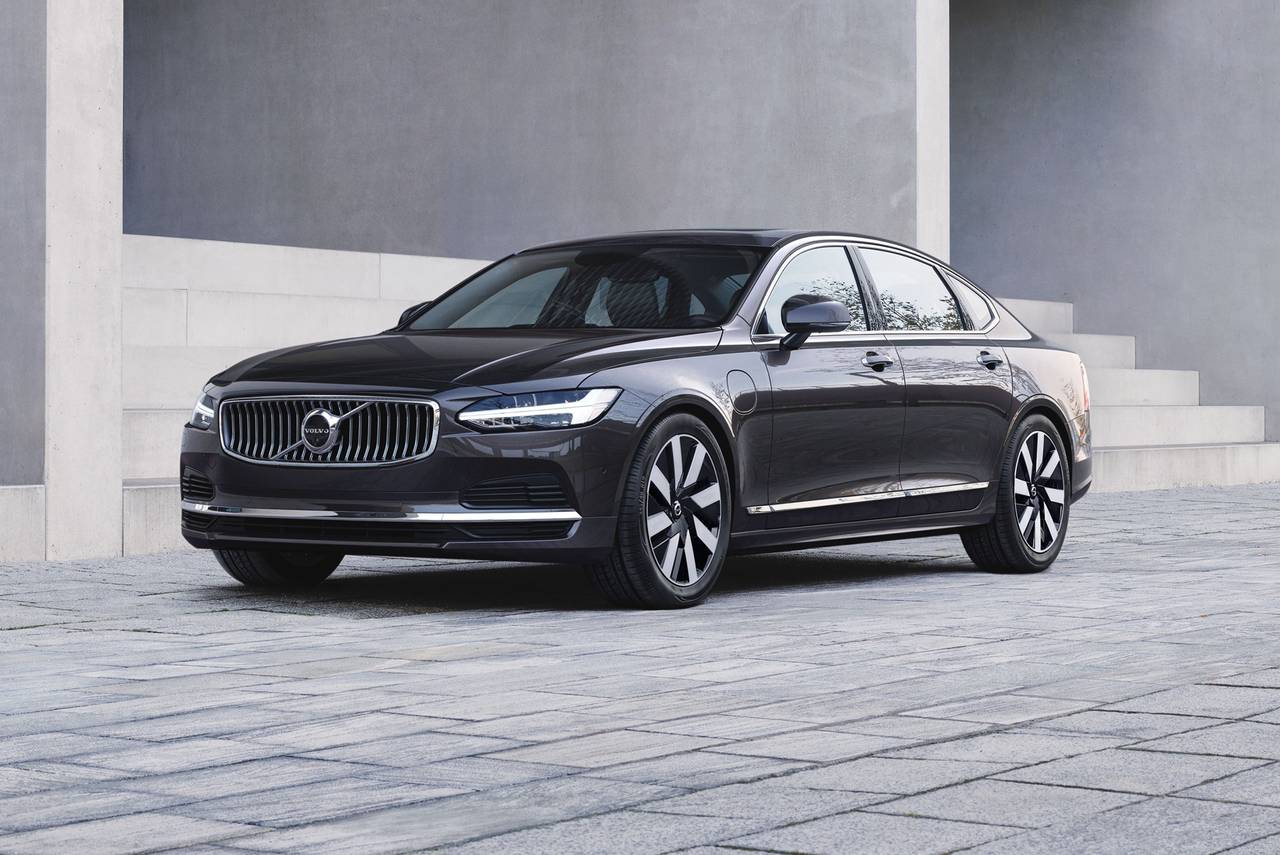 2023 Volvo S90 fiyatındaki çılgınlığa bakın; Otomotiv devi şaşırttı! İşte Volvo S90 fiyat listesi