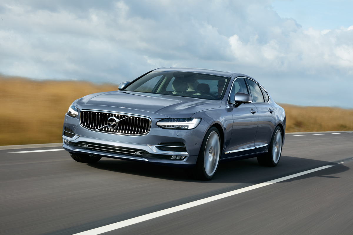2023 Volvo S90 fiyatındaki çılgınlığa bakın; Otomotiv devi şaşırttı! İşte Volvo S90 fiyat listesi