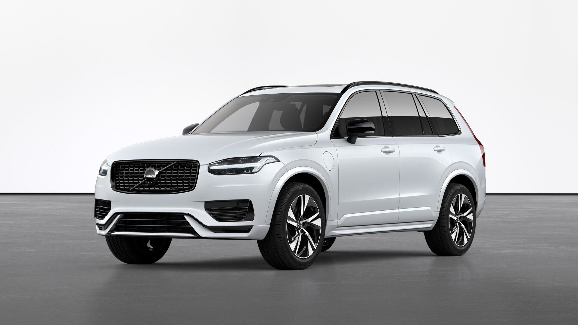 Volvo XC90 Recharge 2023 fiyat listesinde büyük çılgınlık! İşte sıfır km Volvo XC90 Recharge fiyat listesi