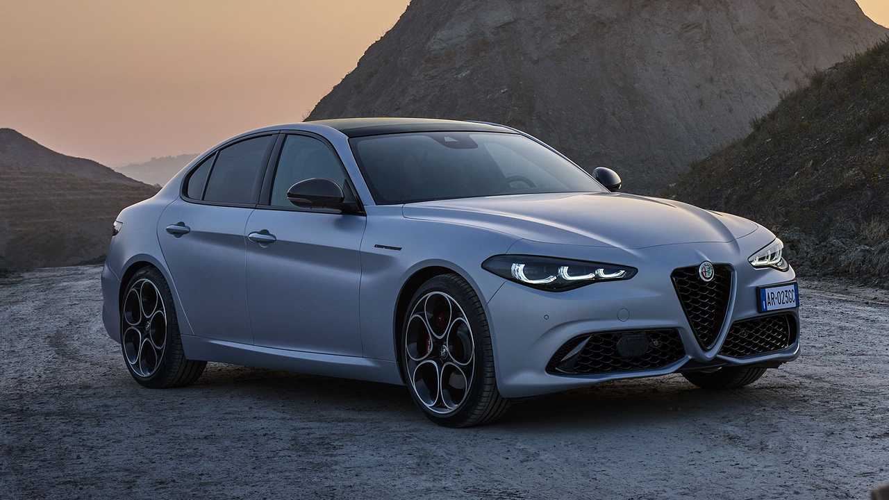 2023 model Alfa Romeo Giulia fiyatı bir kez daha zamlandı; Bu kadarını kimse beklemiyordu