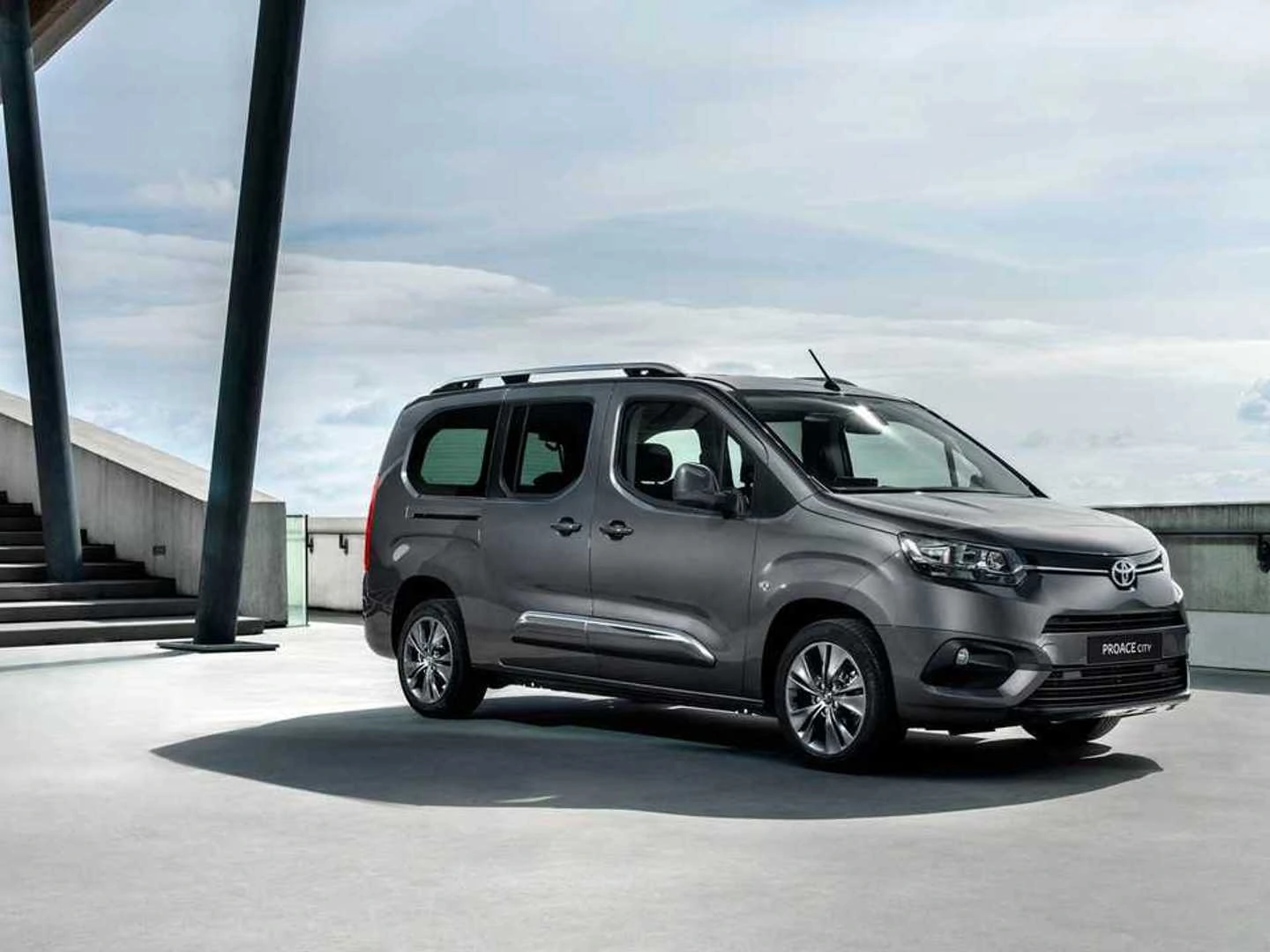 Toyota Proace City 2023 fiyat listesi; 62 bin 300 TL detayı dikkat çekti