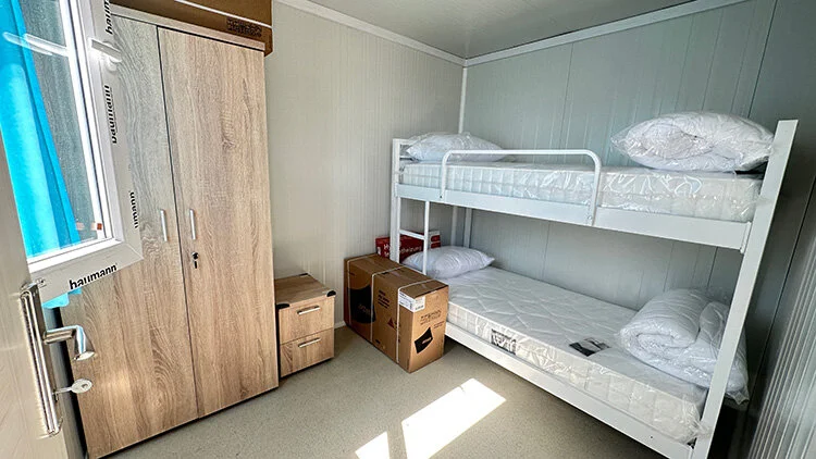 TPAO, Adıyaman da depremzedeler için konteyner kent inşa ediyor ve yemek dağıtıyor!