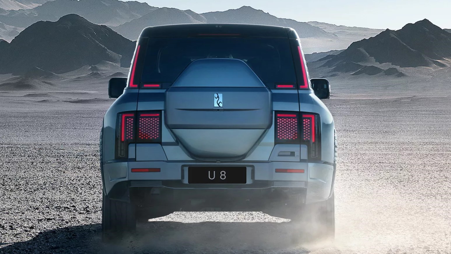 Teknolojide son nokta! Henüz elektrikli araçlara alışamadan o geldi! İşte denizde ve karada gidebilen teknomobil