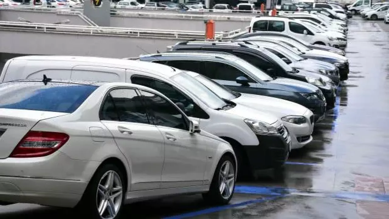 İkinci el otomobil fiyatlarında yüzde 40 düşüş bekleniyor: Yeni düzenlemeler tüm dengeleri değiştirdi