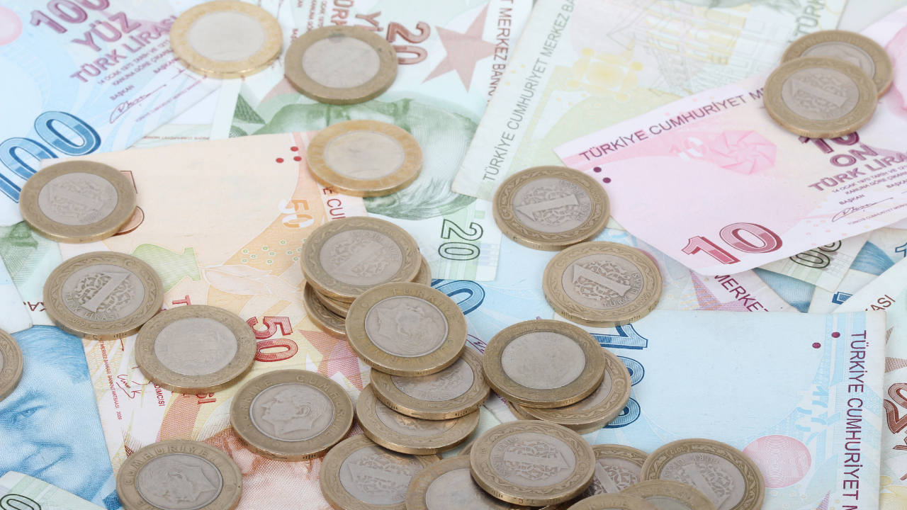 Son dakika müjdesi! Aile Destek ödemeleri bitiyor diye karalar bağlamayın, 3.700 TL lik bu yeni yardıma başvurun!