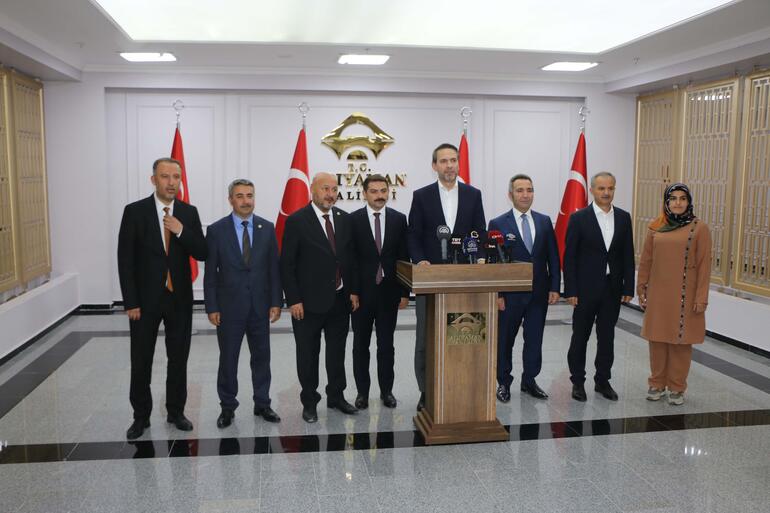 Enerji ve Tabii Kaynaklar Bakanı Alparslan Bayraktar: Adıyaman da günlük 10-11 bin varil petrol üretimi yapılıyor