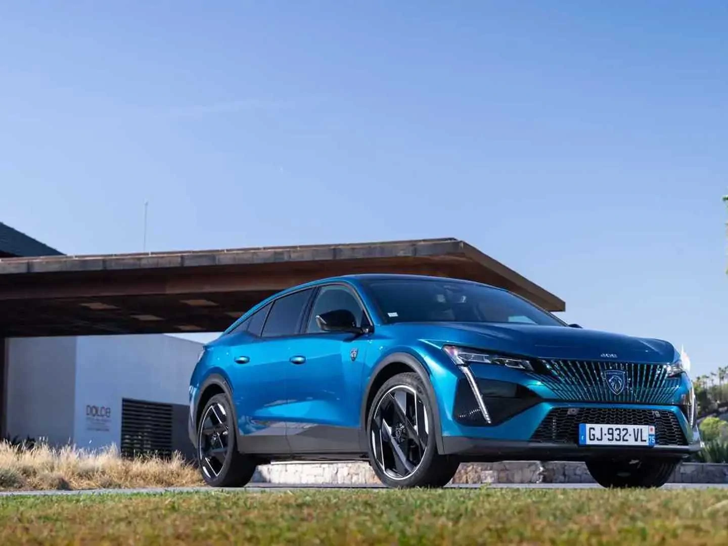 Peugeot 408 fiyatlarına sürpriz güncelleme geldi; Bakmadan otomobil satın almayın