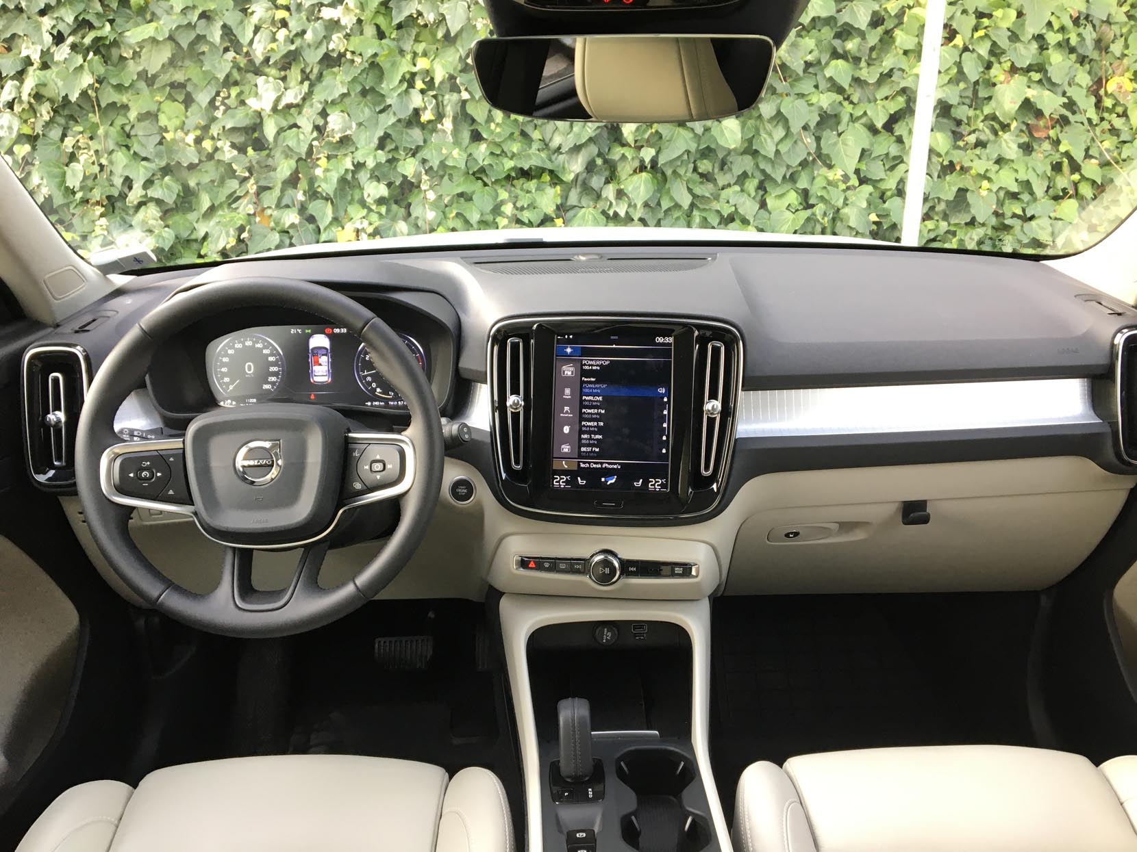 Güncel liste bu kez olay olur! 2023 model Volvo XC40 a bir gecede tam 303 bin 480 TL zam yaptı